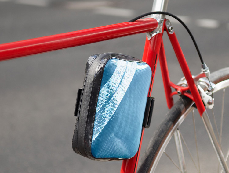 Wiederverwertung von PVC bei Fahrradtaschen