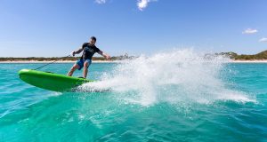 PVC-Jetboard mit E-Antrieb