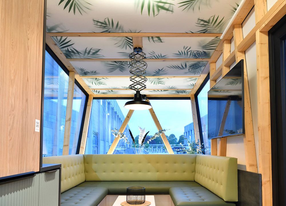 ContiHome: Refit mit veganem Vinyl-Kunstleder 2 ContiHome Refit Tiny House Vinyl-Kunstleder