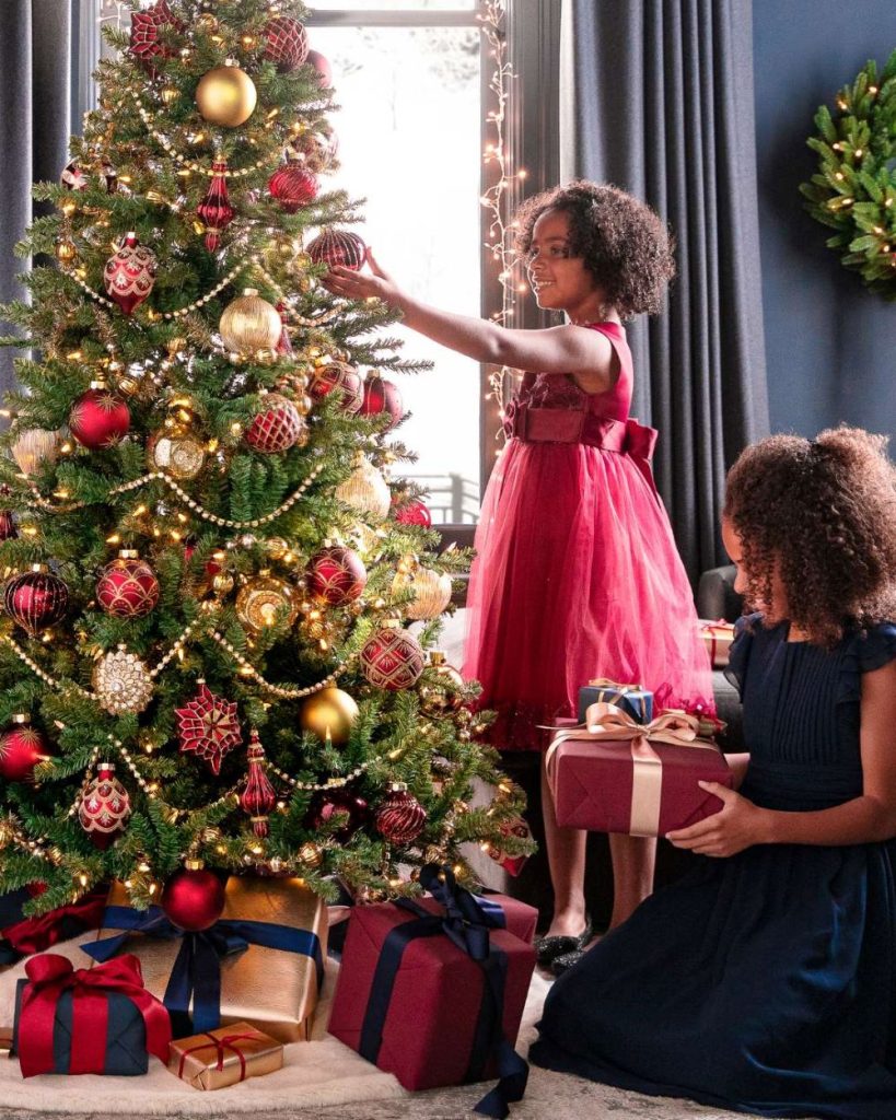 PVC-Weihnachtsbäume: Wie authentisch sind deine Blätter! 4 PVC-Weihnachtsbäume Balsam Hill