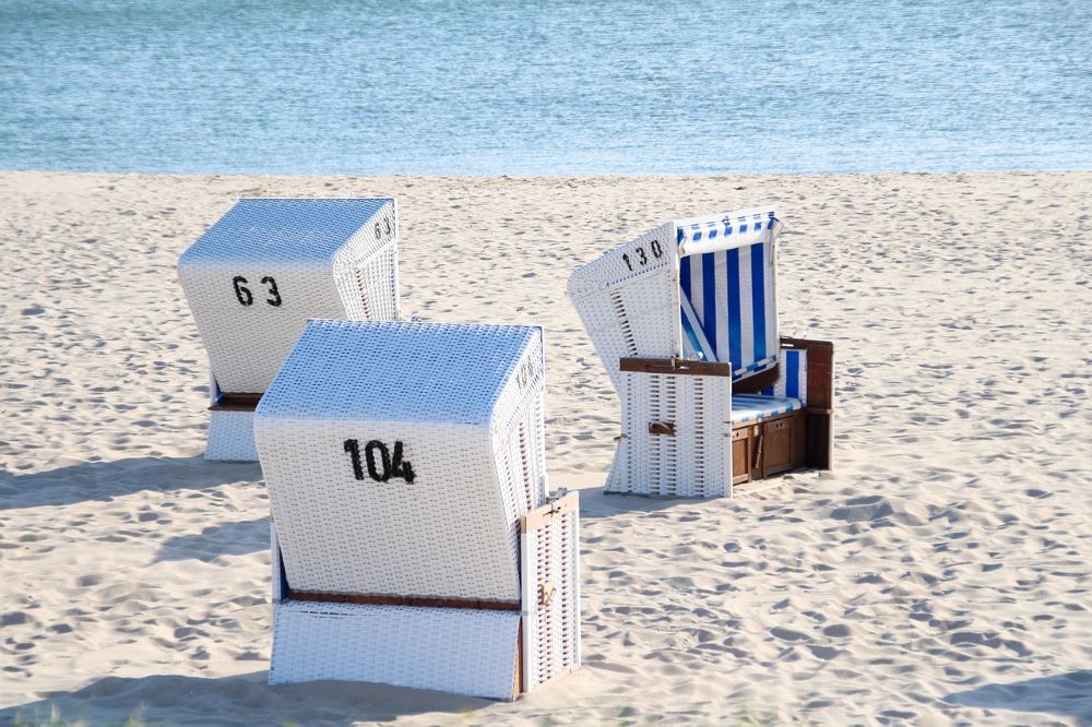 PVC-Strandkörbe für Zuhause: Sommergefühle zu jeder Jahreszeit 1 PVC-Strandkörbe Symbolfoto