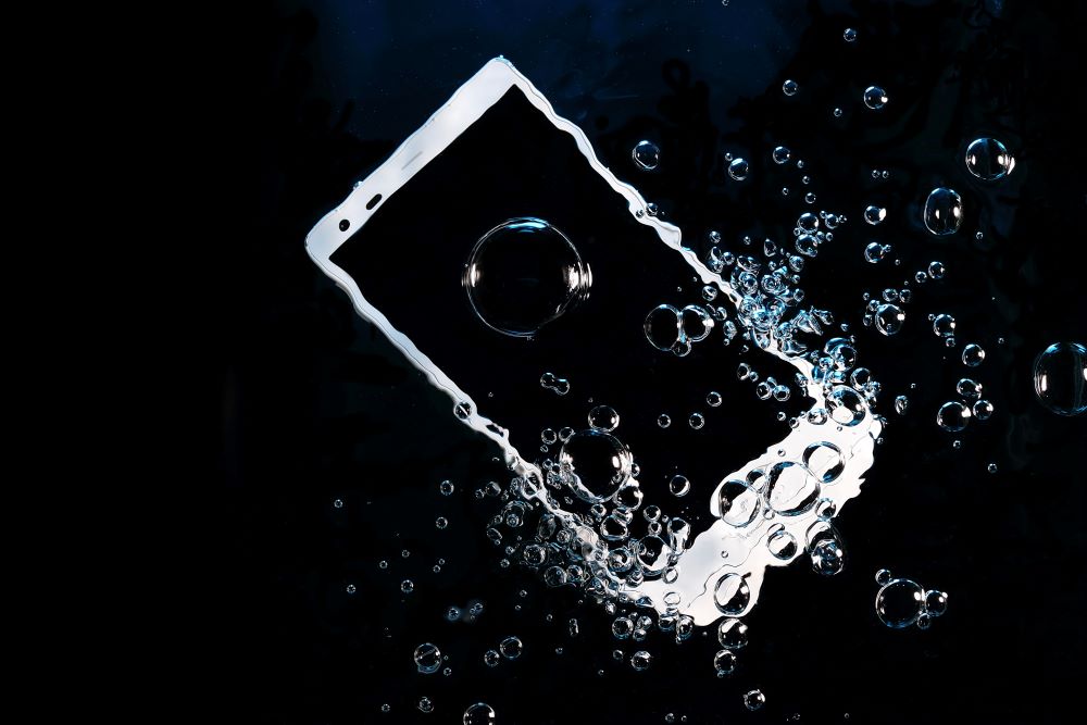 Wasserdichte Handyhüllen aus PVC: Sorgenfrei Urlaub machen 2 Wasserdichte Handyhüllen PVC